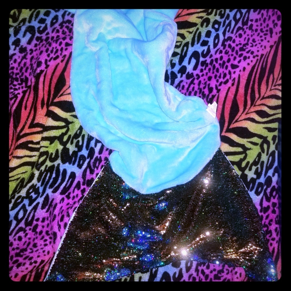 ♡Teal & Sequin Mermaid Tale Blanket